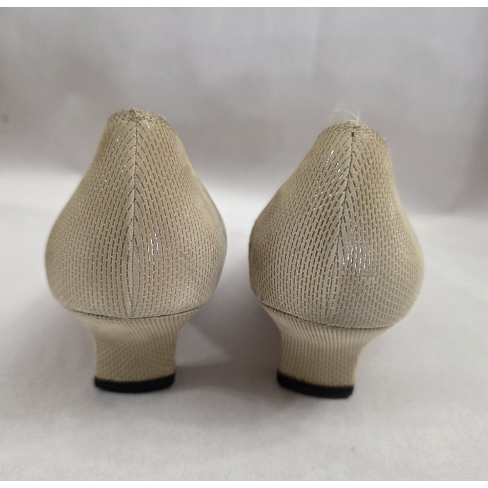 Salvatore Ferragamo (Sz 8 2A) Pumps Cream Shoes Heels. Narrow - Picture 5 of 14